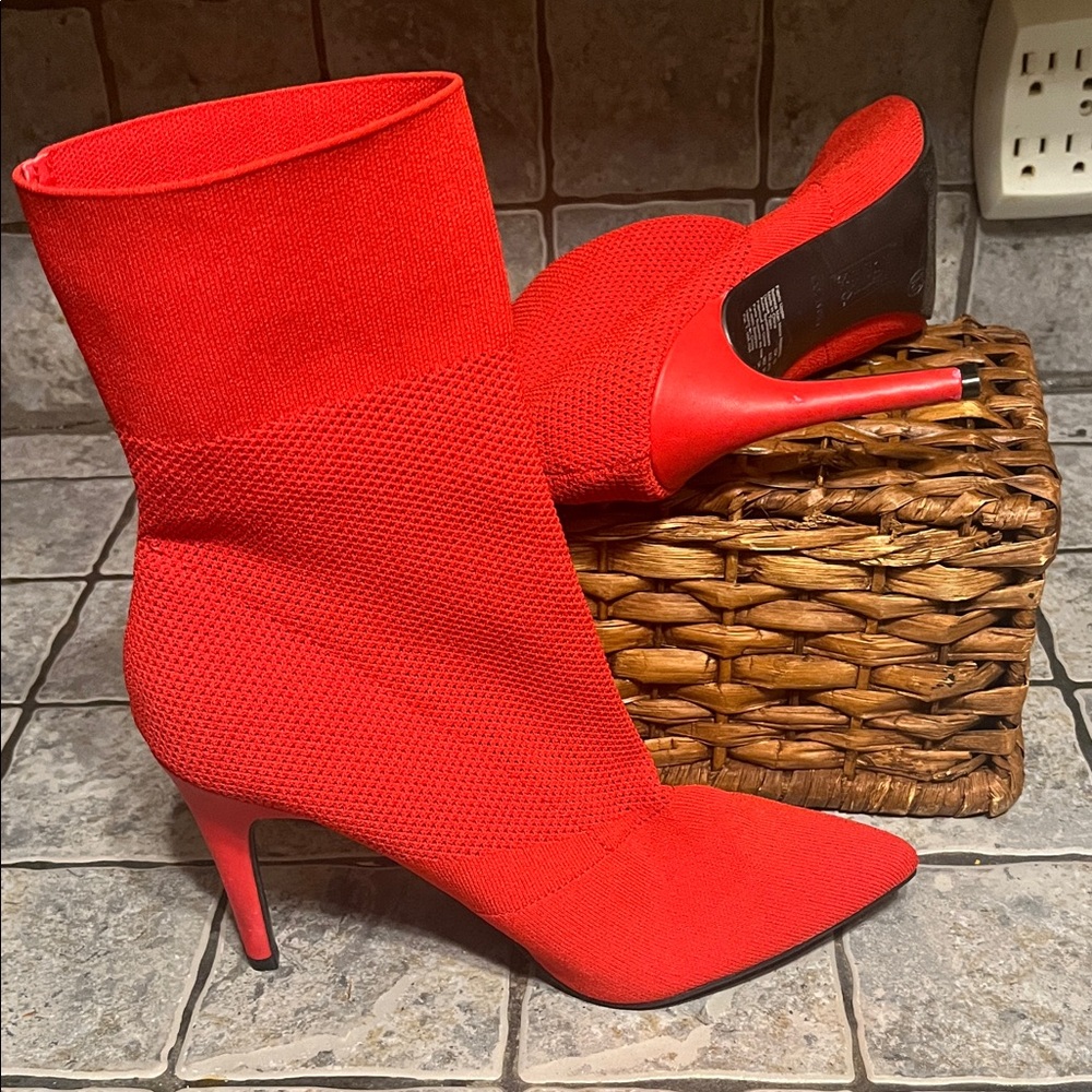 Elegant Red Women's Ankle Boots
